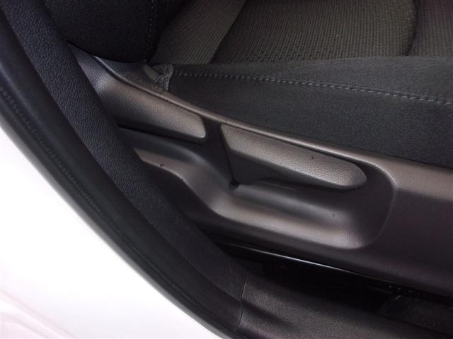 プリウス ＳセーフティプラスＩＩ　フルセグ　メモリーナビ　ＤＶＤ再生　バックカメラ　衝突被害軽減システム　ＥＴＣ　ＬＥＤヘッドランプ　ロングラン保証あり　トヨタ認定中古車（19枚目）