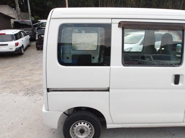 ハイゼットカーゴ スペシャル　ＡＴ　両側スライドドア　エアコン　運転席エアバッグ　助手席エアバッグ（25枚目）