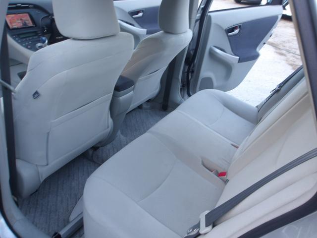 プリウス S ETC バックカメラ TV アルミホイール CVT スマートキー 電動格納ミラー 盗難防止システム 衝突安全ボディ ABS ESC エアコン パワーステアリング パワーウィンドウ 運転席エアバッグ(35枚目)