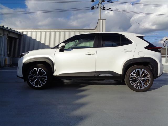 ヤリスクロス ハイブリッドZ トヨタ認定中古車 ハイブリッド保証 Tコネナビキット 全周囲モニター メモリーナビ ミュージックプレイヤー接続可 バックカメラ 衝突被害軽減システム ETC LEDヘッドランプ ワンオーナー(9枚目)