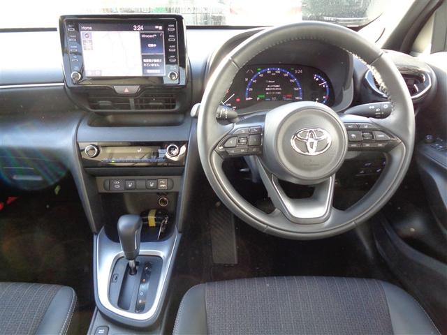 ヤリスクロス ハイブリッドZ トヨタ認定中古車 ハイブリッド保証 Tコネナビキット 全周囲モニター メモリーナビ ミュージックプレイヤー接続可 バックカメラ 衝突被害軽減システム ETC LEDヘッドランプ ワンオーナー(12枚目)