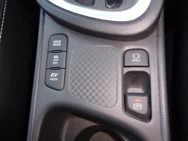 ヤリスクロス ハイブリッドZ トヨタ認定中古車 ハイブリッド保証 Tコネナビキット 全周囲モニター メモリーナビ ミュージックプレイヤー接続可 バックカメラ 衝突被害軽減システム ETC LEDヘッドランプ ワンオーナー(18枚目)