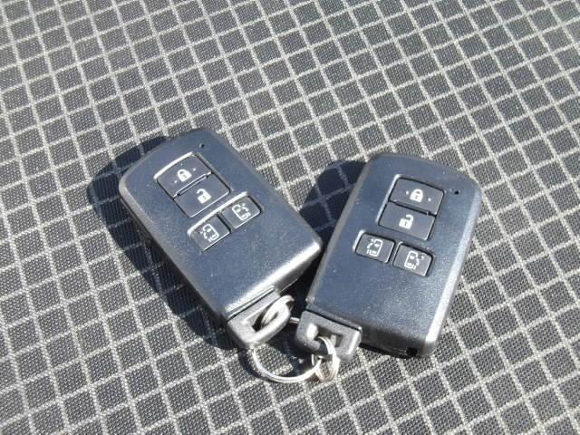 ヴォクシー ZS 煌II トヨタ認定中古車 フルセグ メモリーナビ DVD再生 後席モニター バックカメラ 衝突被害軽減システム ETC 両側電動スライド LEDヘッドランプ 乗車定員7人 3列シート アイドリングストップ(29枚目)