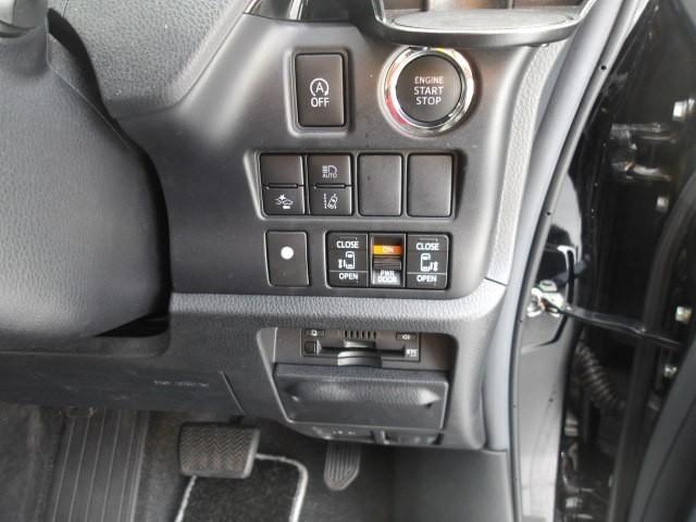 ヴォクシー ZS 煌III トヨタ認定中古車 モデリスタエアロ フルセグナビ DVD再生 後席モニター バックカメラ 衝突被害軽減システム ETC 両側電動スライド LEDヘッドランプ 乗車定員8人 3列シート ワンオーナー(12枚目)