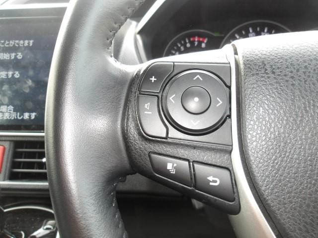 ヴォクシー ZS 煌III トヨタ認定中古車 モデリスタエアロ フルセグナビ DVD再生 後席モニター バックカメラ 衝突被害軽減システム ETC 両側電動スライド LEDヘッドランプ 乗車定員8人 3列シート ワンオーナー(13枚目)