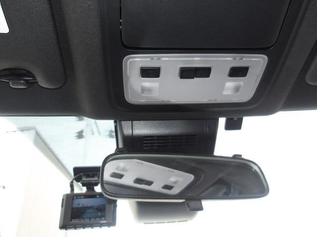 ヴォクシー ZS 煌III トヨタ認定中古車 モデリスタエアロ フルセグナビ DVD再生 後席モニター バックカメラ 衝突被害軽減システム ETC 両側電動スライド LEDヘッドランプ 乗車定員8人 3列シート ワンオーナー(29枚目)