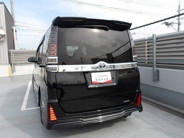 ヴォクシー ZS 煌III トヨタ認定中古車 モデリスタエアロ フルセグナビ DVD再生 後席モニター バックカメラ 衝突被害軽減システム ETC 両側電動スライド LEDヘッドランプ 乗車定員8人 3列シート ワンオーナー(30枚目)