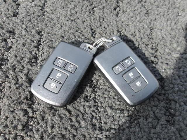 ヴォクシー ZS 煌III トヨタ認定中古車 モデリスタエアロ フルセグナビ DVD再生 後席モニター バックカメラ 衝突被害軽減システム ETC 両側電動スライド LEDヘッドランプ 乗車定員8人 3列シート ワンオーナー(33枚目)