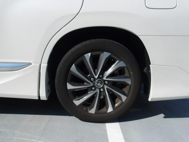 ヴォクシー S-Z トヨタ認定中古車 モデリスタエアロ DVD再生 ミュージックプレイヤー接続可 バックカメラ 衝突被害軽減システム ETC 両側電動スライド LEDヘッドランプ 乗車定員7人 3列シート ワンオーナー(9枚目)