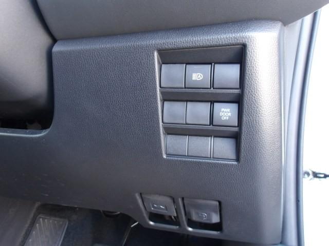 ヴォクシー S-Z トヨタ認定中古車 モデリスタエアロ DVD再生 ミュージックプレイヤー接続可 バックカメラ 衝突被害軽減システム ETC 両側電動スライド LEDヘッドランプ 乗車定員7人 3列シート ワンオーナー(14枚目)