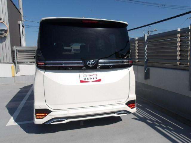 ヴォクシー S-Z トヨタ認定中古車 モデリスタエアロ DVD再生 ミュージックプレイヤー接続可 バックカメラ 衝突被害軽減システム ETC 両側電動スライド LEDヘッドランプ 乗車定員7人 3列シート ワンオーナー(31枚目)