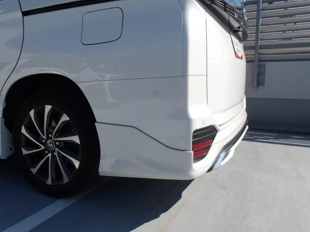 ヴォクシー S-Z トヨタ認定中古車 モデリスタエアロ DVD再生 ミュージックプレイヤー接続可 バックカメラ 衝突被害軽減システム ETC 両側電動スライド LEDヘッドランプ 乗車定員7人 3列シート ワンオーナー(32枚目)