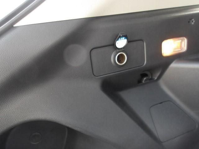 ヤリスクロス ハイブリッドZ トヨタ認定中古車 ハイブリッド保証 ハンズフリーパワーバックドア 全周囲モニター ブラインドスポットモニター メモリーナビ バックカメラ 衝突被害軽減システム ETC LEDヘッドランプ ワンオーナー(27枚目)