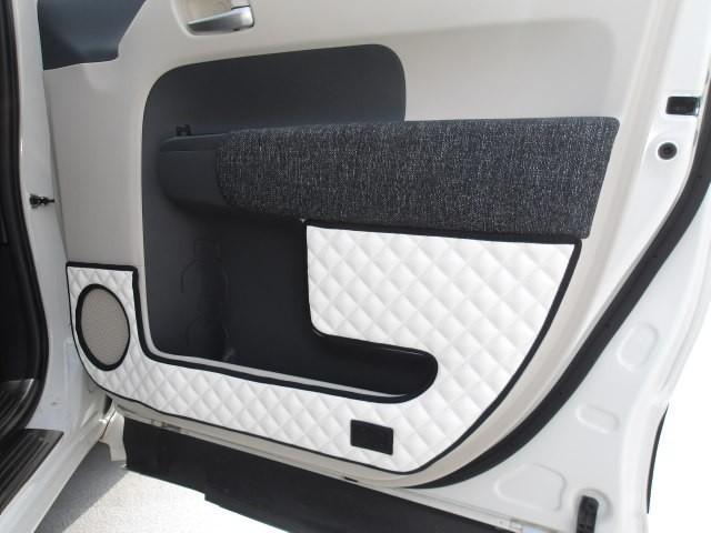 シエンタ Z トヨタ認定中古車 モデリスタエアロ モデリスタアルミ DVD再生 バックカメラ 衝突被害軽減システム ETC 両側電動スライド LEDヘッドランプ 乗車定員7人 3列シート ワンオーナー フルエアロ(10枚目)