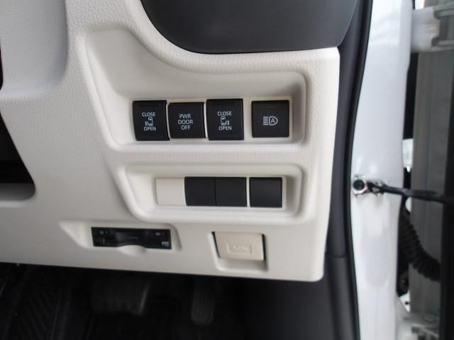 シエンタ Z トヨタ認定中古車 モデリスタエアロ モデリスタアルミ DVD再生 バックカメラ 衝突被害軽減システム ETC 両側電動スライド LEDヘッドランプ 乗車定員7人 3列シート ワンオーナー フルエアロ(11枚目)