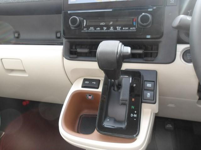 シエンタ Z トヨタ認定中古車 モデリスタエアロ モデリスタアルミ DVD再生 バックカメラ 衝突被害軽減システム ETC 両側電動スライド LEDヘッドランプ 乗車定員7人 3列シート ワンオーナー フルエアロ(15枚目)