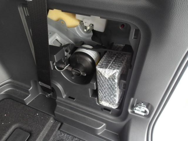 シエンタ Z トヨタ認定中古車 モデリスタエアロ モデリスタアルミ DVD再生 バックカメラ 衝突被害軽減システム ETC 両側電動スライド LEDヘッドランプ 乗車定員7人 3列シート ワンオーナー フルエアロ(23枚目)