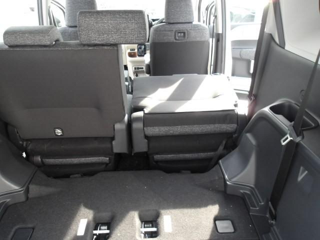 シエンタ Z トヨタ認定中古車 モデリスタエアロ モデリスタアルミ DVD再生 バックカメラ 衝突被害軽減システム ETC 両側電動スライド LEDヘッドランプ 乗車定員7人 3列シート ワンオーナー フルエアロ(24枚目)