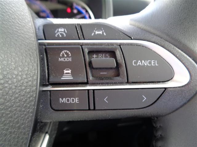 ヴォクシー ハイブリッドS-Z トヨタ認定中古車 快適利便パッケージ フルセグ メモリーナビ DVD再生 バックカメラ 衝突被害軽減システム ETC 両側電動スライド LEDヘッドランプ 乗車定員7人 3列シート ワンオーナー(22枚目)