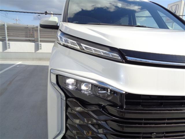 ヴォクシー ハイブリッドS-Z トヨタ認定中古車 快適利便パッケージ フルセグ メモリーナビ DVD再生 バックカメラ 衝突被害軽減システム ETC 両側電動スライド LEDヘッドランプ 乗車定員7人 3列シート ワンオーナー(28枚目)