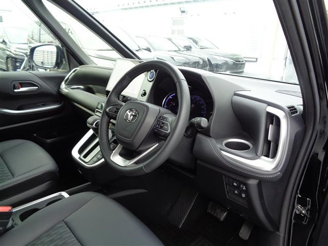 ノア ハイブリッドS-Z トヨタ認定中古車 フルセグナビ ミュージックプレイヤー接続可 Bカメラ 衝突被害軽減システム ETC 両側電動スライド LEDヘッドランプ 乗車定員7人 3列シート ワンオーナー アイドリングストップ(2枚目)