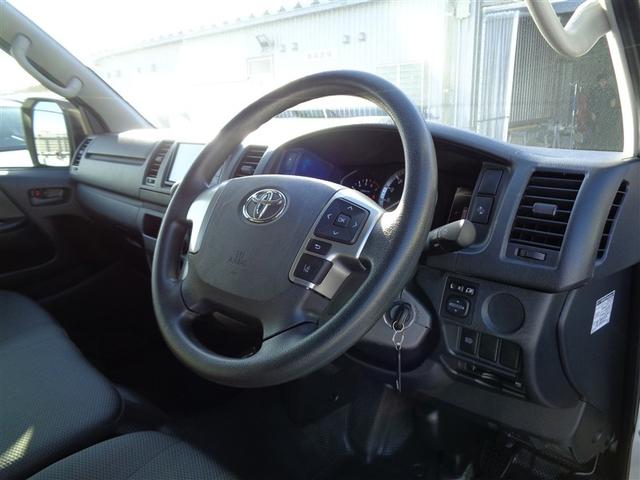 ハイエースバン ロングＤＸ　ＧＬパッケージ　メモリーナビ　バックカメラ　衝突被害軽減システム　ＥＴＣ　乗車定員６人　ワンオーナー（2枚目）