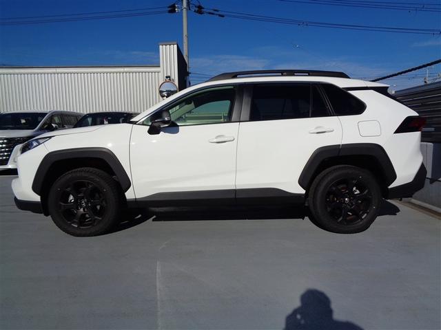 ＲＡＶ４ アドベンチャー　オフロードパッケージＩＩ　元試乗車　トヨタ認定中古車　全周囲モニター　４ＷＤ　フルセグ　メモリーナビ　ミュージックプレイヤー接続可　バックカメラ　衝突被害軽減システム　ＥＴＣ　ドラレコ　ＬＥＤヘッドランプ　ワンオーナー（9枚目）
