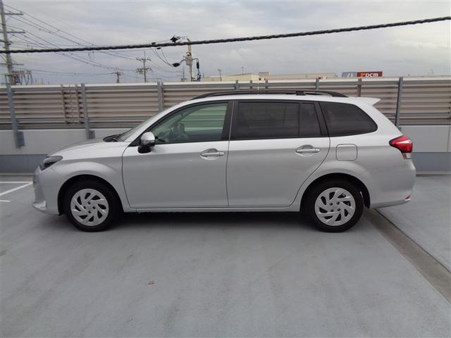 カローラフィールダー ハイブリッド　ＥＸ　元試乗車　トヨタ認定中古車　ハイブリッド保証　ワンセグ　メモリーナビ　バックカメラ　衝突被害軽減システム　ＥＴＣ　ＬＥＤヘッドランプ　ワンオーナー（3枚目）