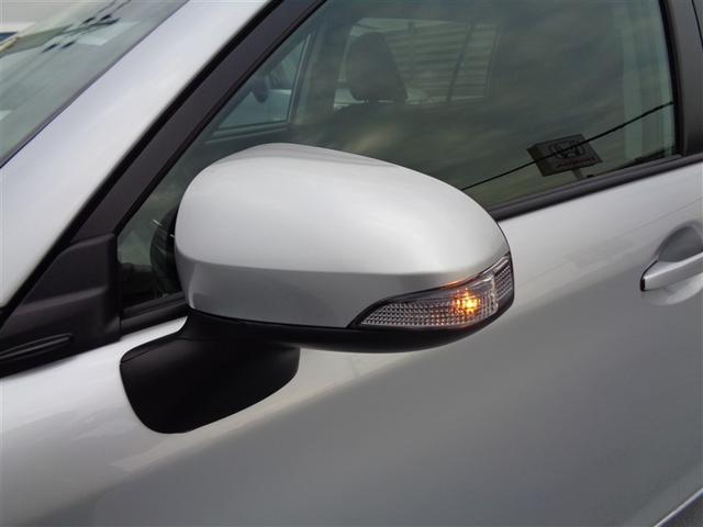 カローラフィールダー ハイブリッド　ＥＸ　元試乗車　トヨタ認定中古車　ハイブリッド保証　ワンセグ　メモリーナビ　バックカメラ　衝突被害軽減システム　ＥＴＣ　ＬＥＤヘッドランプ　ワンオーナー（9枚目）