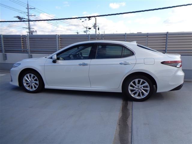 カムリ G トヨタ認定中古車 ハイブリッド保証 ブラインドスポットモニター フルセグ メモリーナビ ミュージックプレイヤー接続可 バックカメラ 衝突被害軽減システム ETC LEDヘッドランプ ワンオーナー(11枚目)