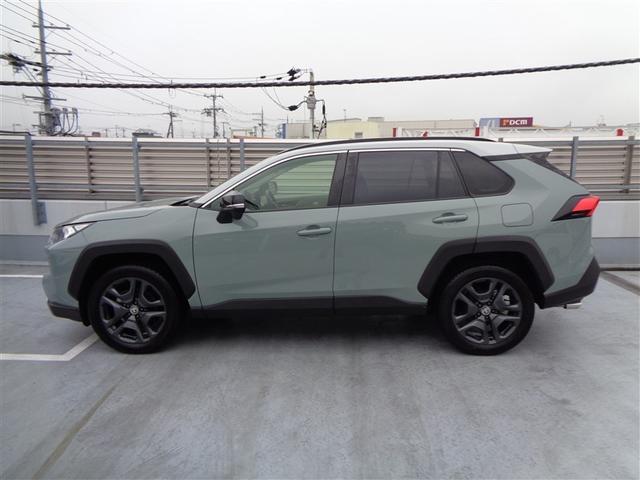 ＲＡＶ４ アドベンチャー　元試乗車　トヨタ認定中古車　４ＷＤ　ブラインドスポットモニター　ステアリングヒーター　バックカメラ　衝突被害軽減システム　ＥＴＣ　ＬＥＤヘッドランプ（3枚目）