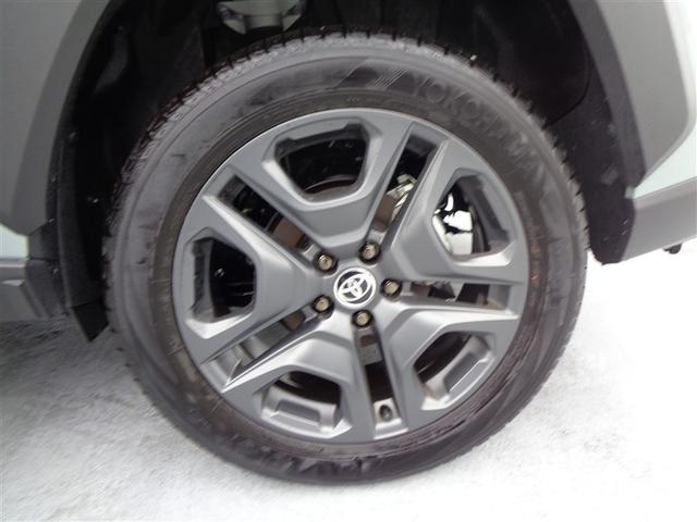 ＲＡＶ４ アドベンチャー　元試乗車　トヨタ認定中古車　４ＷＤ　ブラインドスポットモニター　ステアリングヒーター　バックカメラ　衝突被害軽減システム　ＥＴＣ　ＬＥＤヘッドランプ（11枚目）