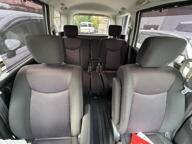 セレナ ハイウェイスター 両側パワースライドドア フルセグナビ バックカメラ 後席フリップダウンモニター HIDヘッドライト ETC(10枚目)