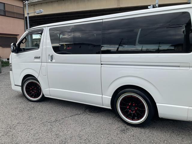 ハイエースバン スーパーGL ダークプライムII 2inローダウン 16inタイヤ/ホイール ESEEXスポイラー カロッツェリアナビ フルセグTV シートカバー ベッドキット ETC 全方位360度カメラ デジタルインナーミラー パールホワイト(12枚目)