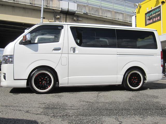 ハイエースバン スーパーGL ダークプライムII 2inローダウン 16inタイヤ/ホイール ESEEXスポイラー カロッツェリアナビ フルセグTV シートカバー ベッドキット ETC 全方位360度カメラ デジタルインナーミラー パールホワイト(15枚目)