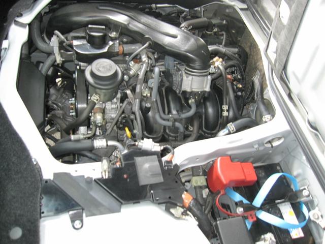 ハイエースバン スーパーGL ダークプライムII 2inローダウン 16inタイヤ/ホイール ESEEXスポイラー カロッツェリアナビ フルセグTV シートカバー ベッドキット ETC 全方位360度カメラ デジタルインナーミラー パールホワイト(23枚目)