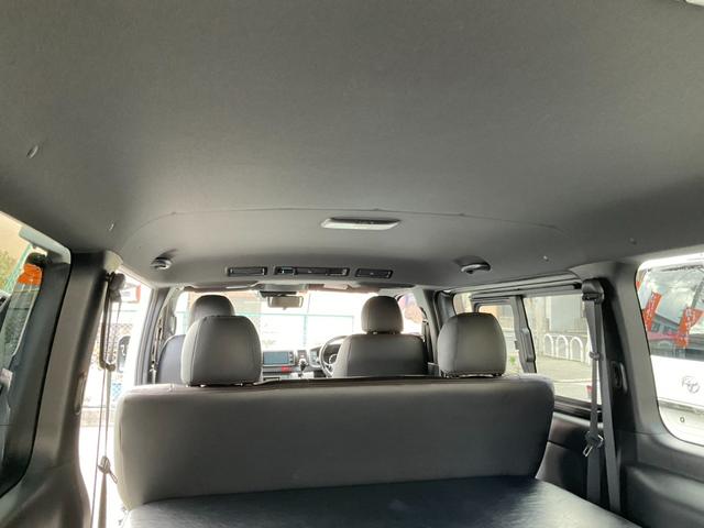 ハイエースバン スーパーGL ダークプライムII 2inローダウン 16inタイヤ/ホイール ESEEXスポイラー カロッツェリアナビ フルセグTV シートカバー ベッドキット ETC 全方位360度カメラ デジタルインナーミラー パールホワイト(36枚目)