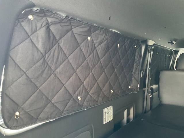 ハイエースバン スーパーGL ダークプライムII 2inローダウン 16inタイヤ/ホイール ESEEXスポイラー カロッツェリアナビ フルセグTV シートカバー ベッドキット ETC 全方位360度カメラ デジタルインナーミラー パールホワイト(48枚目)