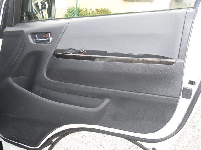 ハイエースバン スーパーGL ダークプライムII 2inローダウン 16inタイヤ/ホイール ESEEXスポイラー カロッツェリアナビ フルセグTV シートカバー ベッドキット ETC 全方位360度カメラ デジタルインナーミラー パールホワイト(69枚目)