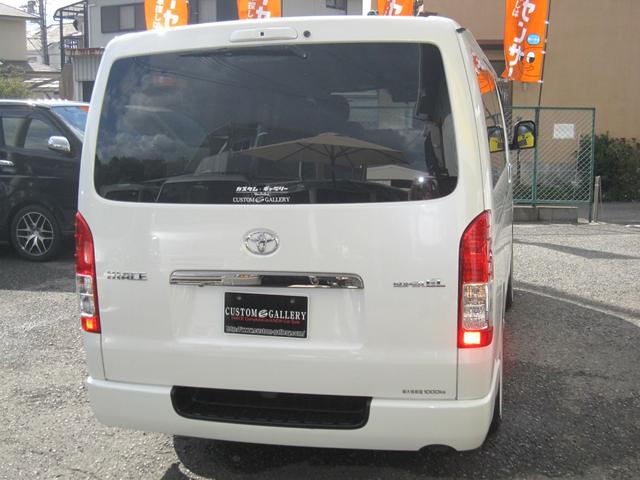 ハイエースバン スーパーGL ダークプライムII 2inローダウン 16inタイヤ/ホイール ESEEXスポイラー カロッツェリアナビ フルセグTV シートカバー ベッドキット ETC 全方位360度カメラ デジタルインナーミラー パールホワイト(77枚目)
