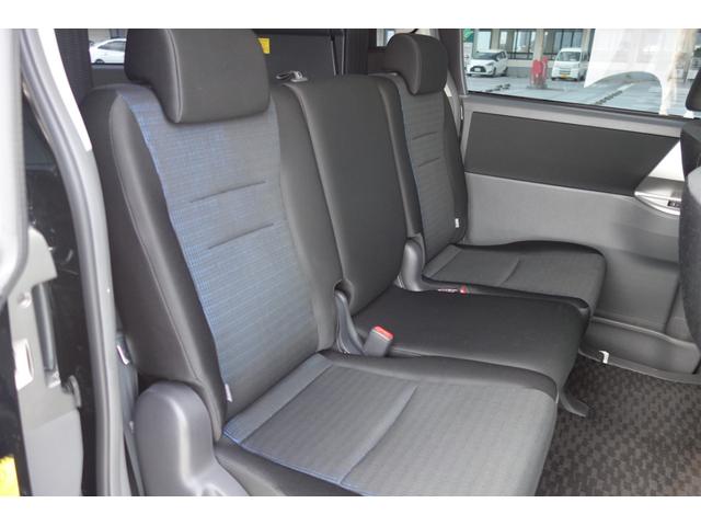 ヴォクシー Ｚ　純正ナビ・地デジＴＶ・バックカメラ・純正アルミホイール・パワースライドドア・ＨＩＤヘッドライト・フロントフォグランプ（33枚目）