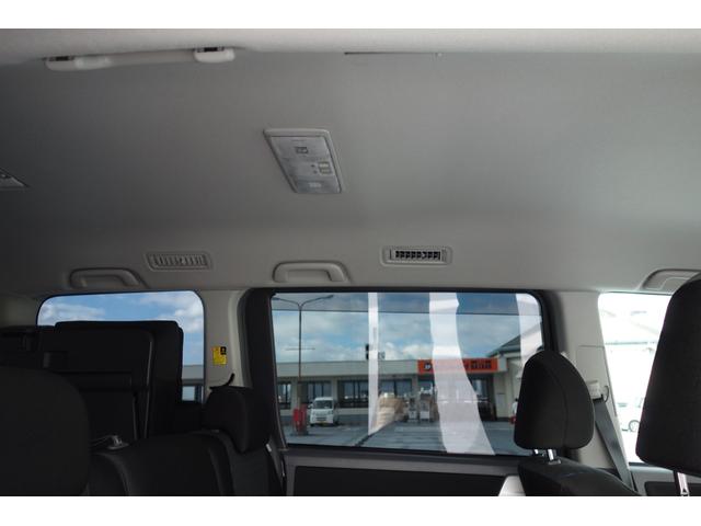 ヴォクシー Ｚ　純正ナビ・地デジＴＶ・バックカメラ・純正アルミホイール・パワースライドドア・ＨＩＤヘッドライト・フロントフォグランプ（37枚目）