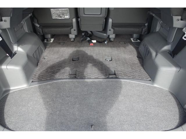 ヴォクシー Ｚ　純正ナビ・地デジＴＶ・バックカメラ・純正アルミホイール・パワースライドドア・ＨＩＤヘッドライト・フロントフォグランプ（46枚目）