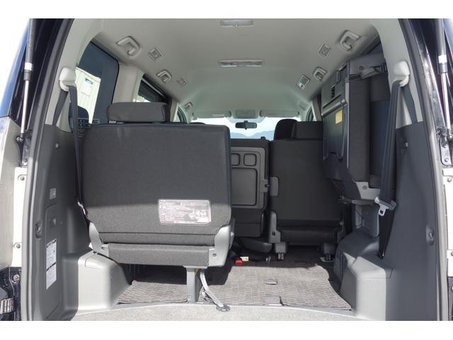 ヴォクシー Ｚ　純正ナビ・地デジＴＶ・バックカメラ・純正アルミホイール・パワースライドドア・ＨＩＤヘッドライト・フロントフォグランプ（47枚目）