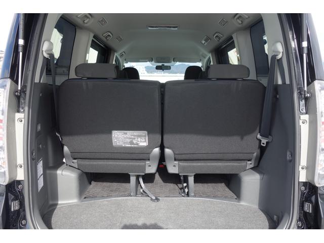 ヴォクシー Ｚ　純正ナビ・地デジＴＶ・バックカメラ・純正アルミホイール・パワースライドドア・ＨＩＤヘッドライト・フロントフォグランプ（48枚目）