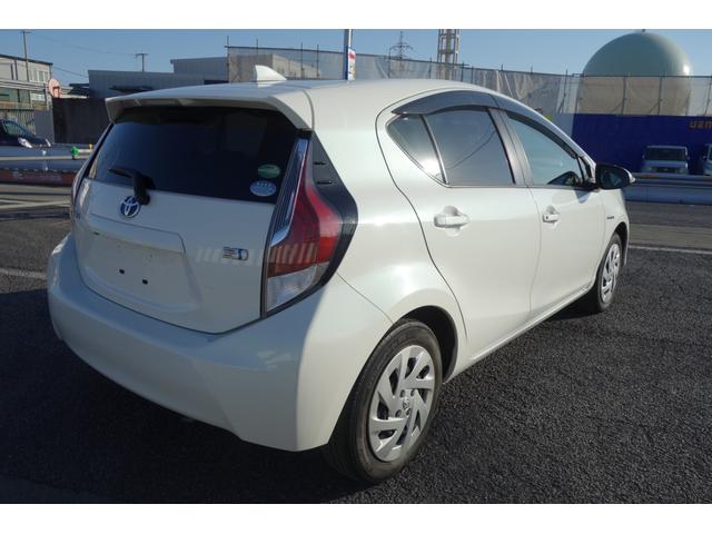 アクア S 純正ナビ・フリセグTV・バックカメラ・ETC(7枚目)