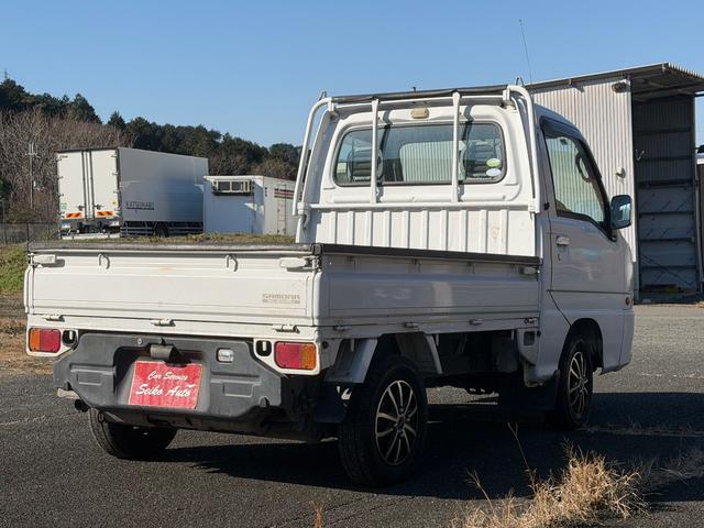 サンバートラック ＴＢ　４ＷＤ／エアコン／パワステ／タイミングベルト交換済み／ＬＥＤヘッドライト／メッキグリル／メッキドアノブカバー／メッキドアノブカバー／社外１２インチアルミホイール（6枚目）