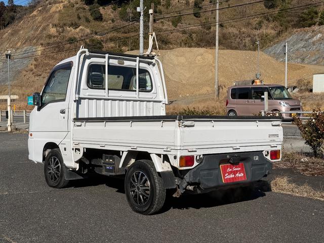 サンバートラック ＴＢ　４ＷＤ／エアコン／パワステ／タイミングベルト交換済み／ＬＥＤヘッドライト／メッキグリル／メッキドアノブカバー／メッキドアノブカバー／社外１２インチアルミホイール（8枚目）