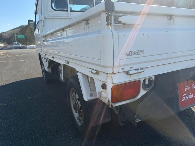 サンバートラック ＴＢ　４ＷＤ／エアコン／パワステ／５速ミッション（13枚目）