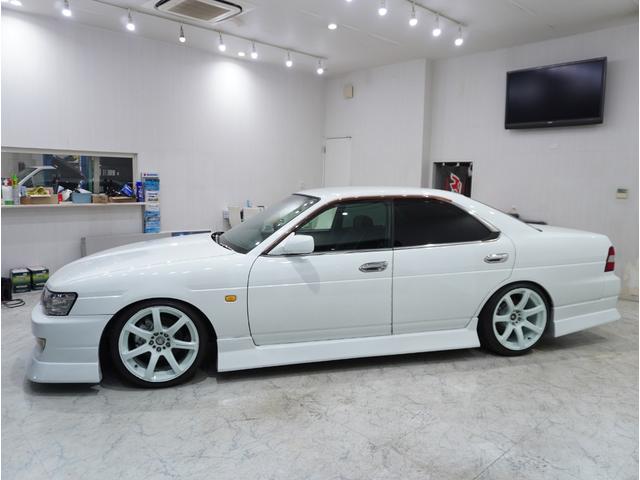 ローレル 25クラブSターボタイプX フルエアロ ディスプレイオーディオ バックカメラ 前置インタークーラー タイベル交換済 全塗装済(4枚目)